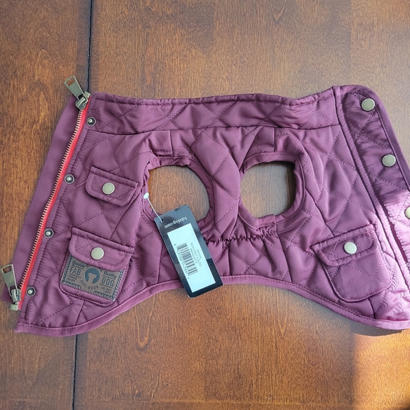 NEW | Fabdog | Dog Barn Coat | Pet Jacket | Burgundy Quilted Barncoat | 8" | XS - Picture 3 of 12